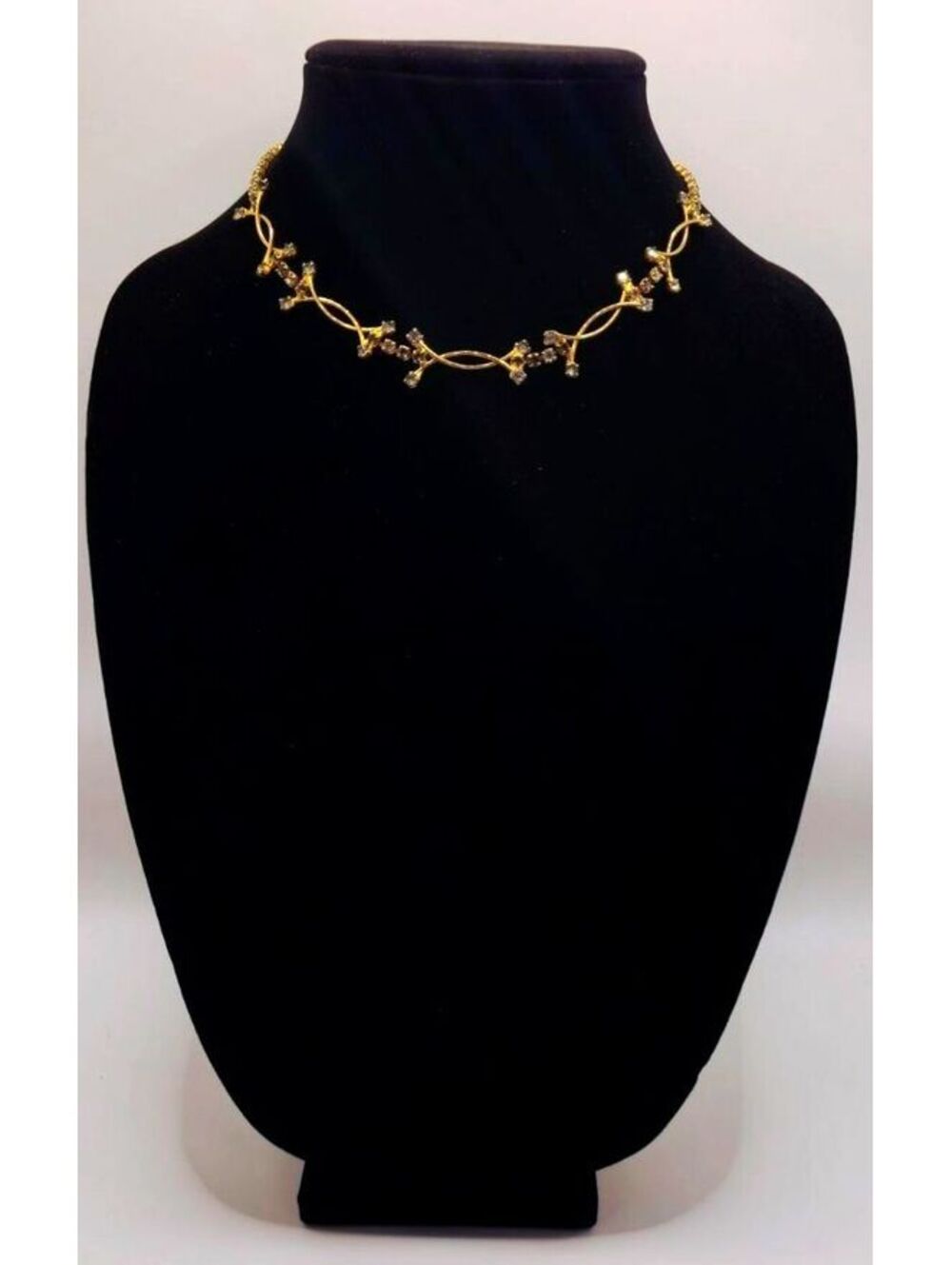 Vintage Rhinestone Choker Necklace Wavy Botanical Vine Hook Clasp